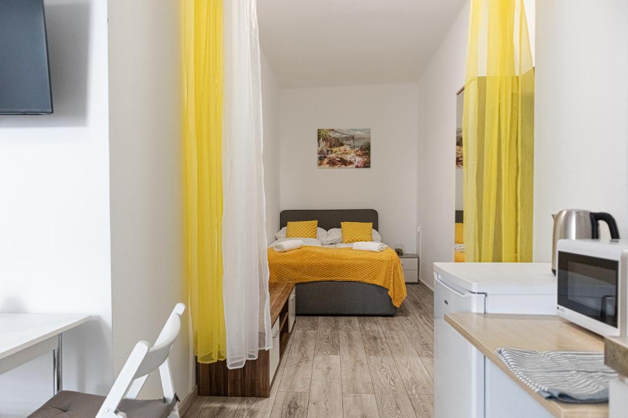 Pleasing Room Hauptbahnhof With Best Location Bécs Kültér fotó